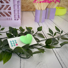 Load image into Gallery viewer, Neon jesmonite heart brooch