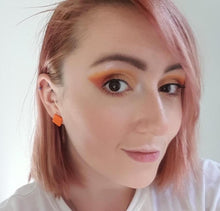 Load image into Gallery viewer, Nine Angels Orange square clay earrings