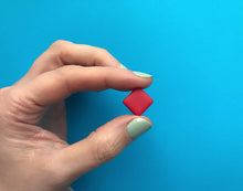 Load image into Gallery viewer, Nine Angels Red square earrings