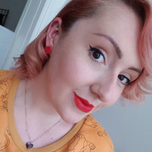 Load image into Gallery viewer, Nine Angels Red square earrings