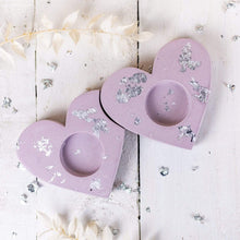 Load image into Gallery viewer, Nine Angels Set of heart-shaped tea light holders - lilac