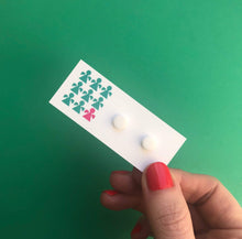 Load image into Gallery viewer, Nine Angels Simple white mini circle stud earrings
