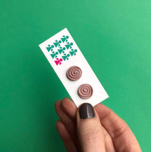 Load image into Gallery viewer, Nine Angels Spiral dusky pink circle earrings