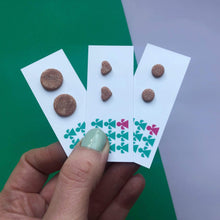 Load image into Gallery viewer, Nine Angels Tiny rose gold glitter heart earrings