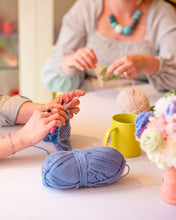 Load image into Gallery viewer, Crochet pumpkin &amp; Jesmonite workshop