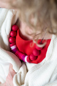 Necklace-making workshop for 2