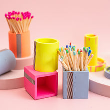 Load image into Gallery viewer, Neon square and circle match pot set