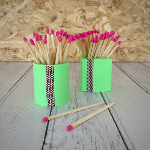 Single neon green circle match pot