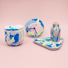 Load image into Gallery viewer, Marbled triangle tray