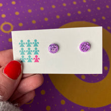 Load image into Gallery viewer, Purple glittery stud earrings