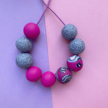 Load image into Gallery viewer, Hot pink zero waste necklace