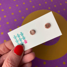 Load image into Gallery viewer, Gold glittery stud earrings