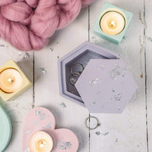 Load image into Gallery viewer, Nine Angels Hexagonal jesmonite trinket box, pastel lilac with lid