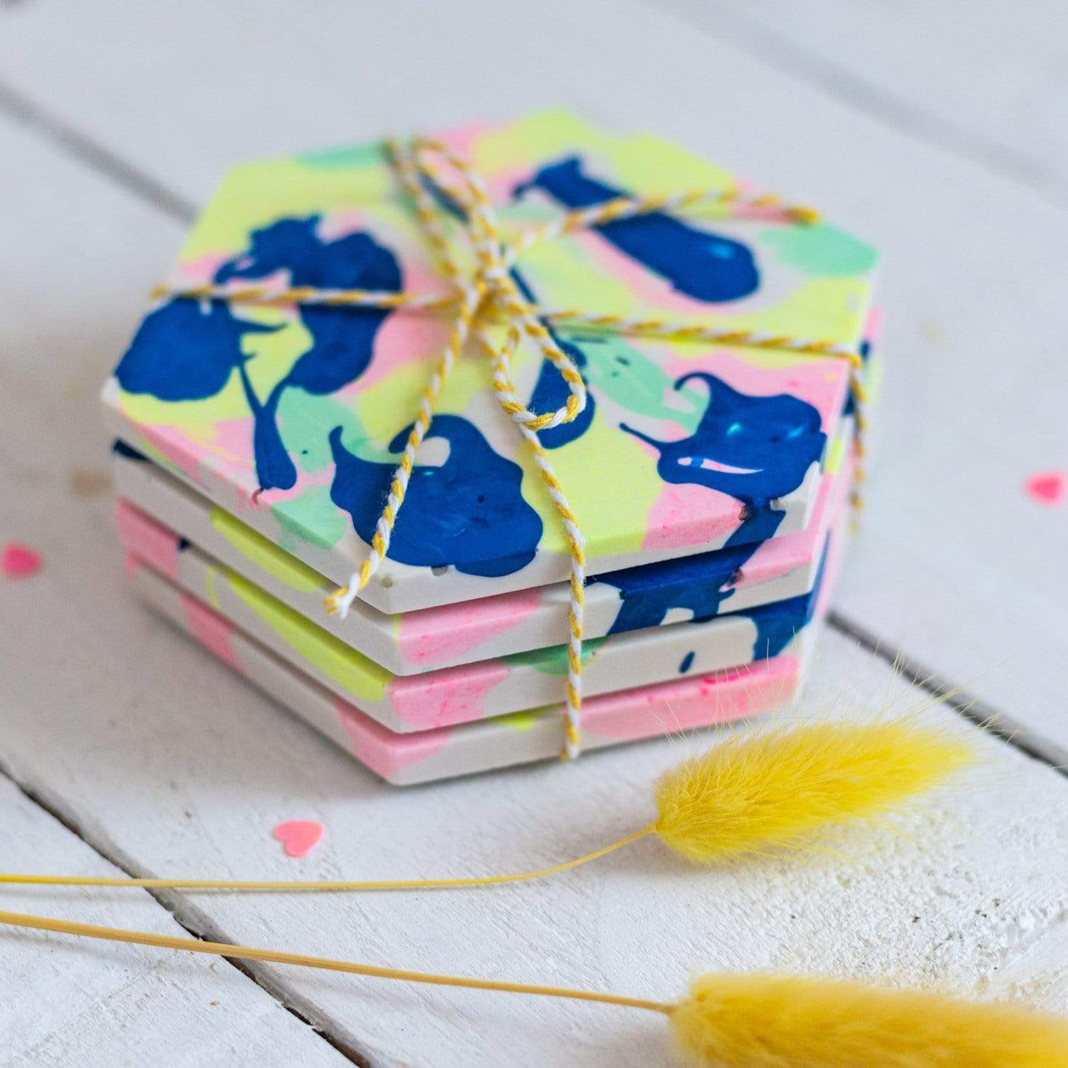 Jesmonite Pattern Jesmonite coaster set of 4, marbled, tie-dye pattern – Nine Angels