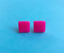 Load image into Gallery viewer, Nine Angels Neon pink square earrings