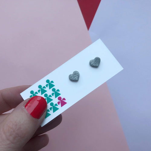 Nine Angels Tiny glittery silver heart earrings