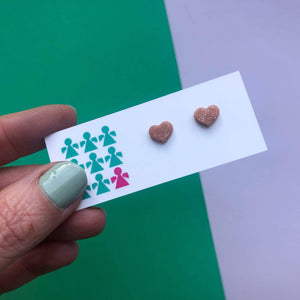 Nine Angels Tiny rose gold glitter heart earrings