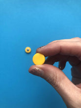 Load image into Gallery viewer, Nine Angels Yellow circle earrings