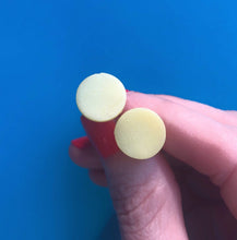 Load image into Gallery viewer, Nine Angels Yellow pastel circle earrings